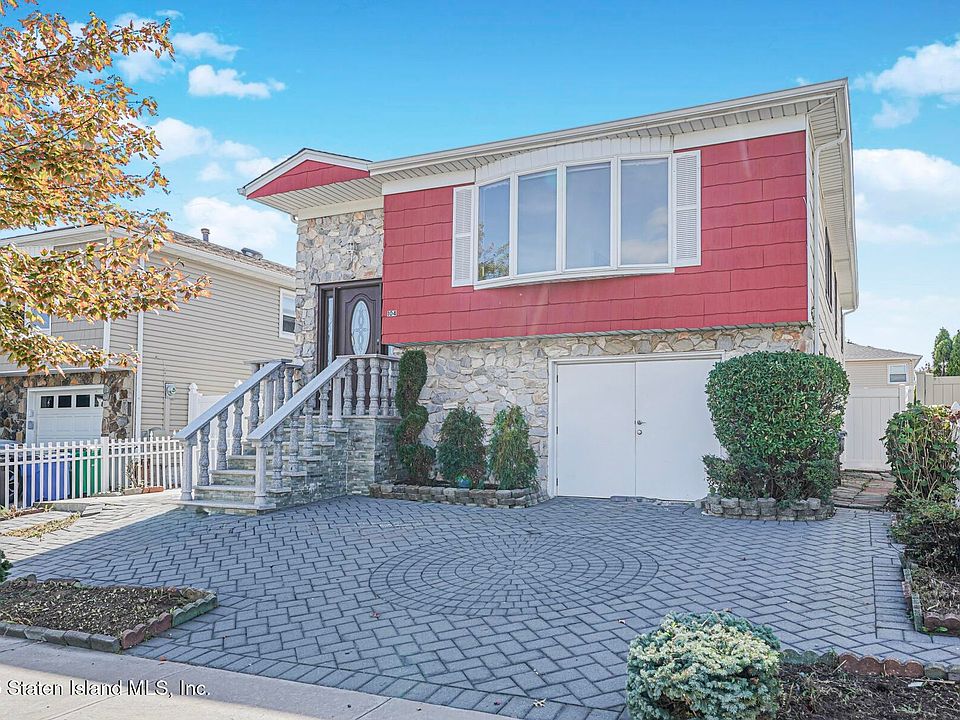 2nd image of 104 Berry Ave