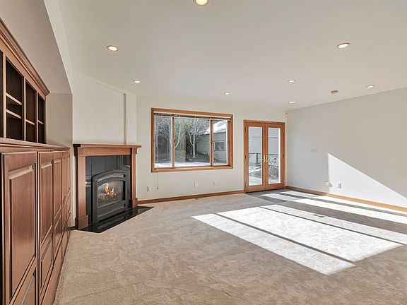 3rd image of 21310 Poplar Way