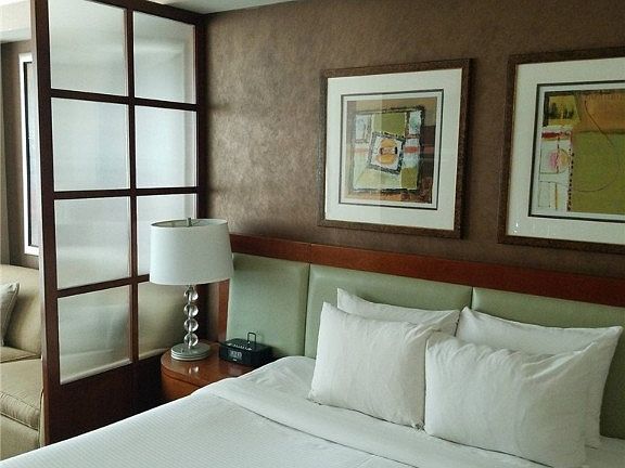 4th image of 135 Harmon Ave #903
