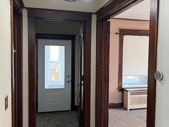 5th image of 609 Milton Ave