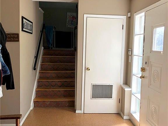 2nd image of 82 Pietro Dr