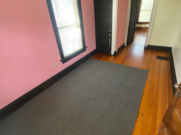 920 E St — Photo 21
