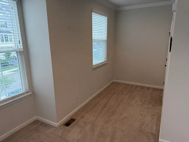 3 bed, 4.0 bath, $3,295 — Photo 4