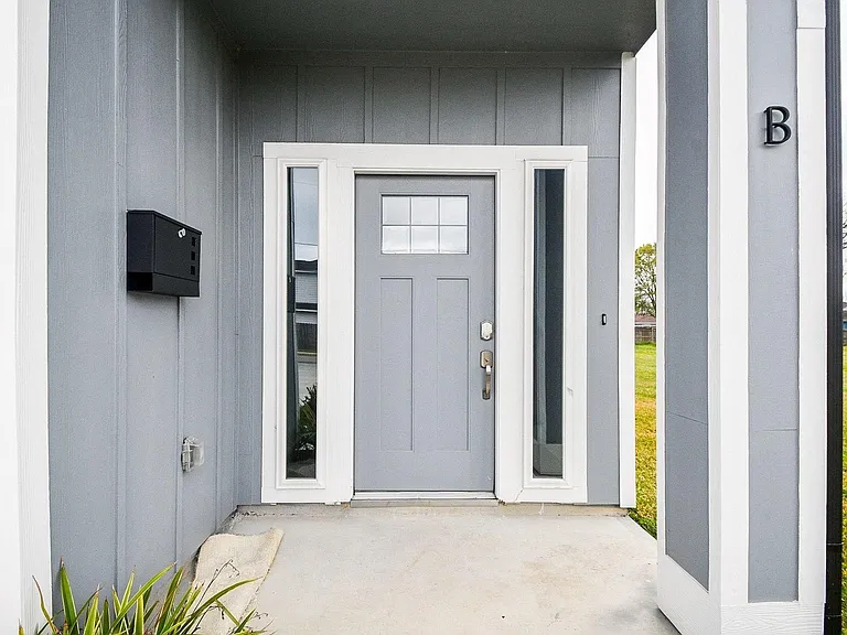 4401 Alvin St #B — Photo 2
