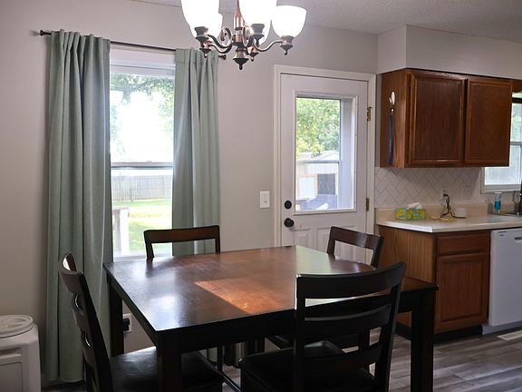 5th image of 1718 Louisa Ln