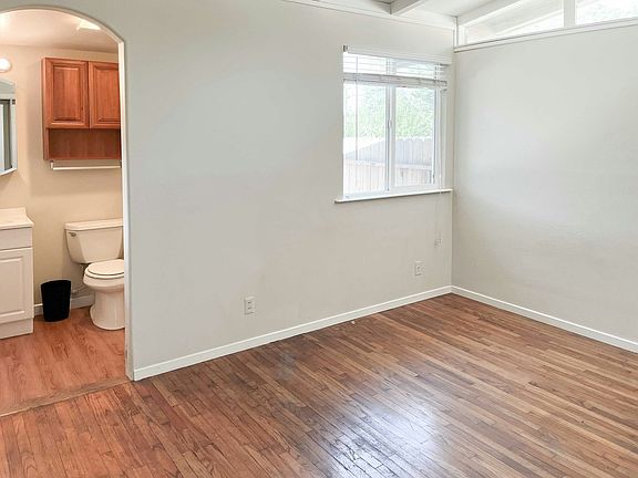 5th image of 3716 Brownson St Unit A