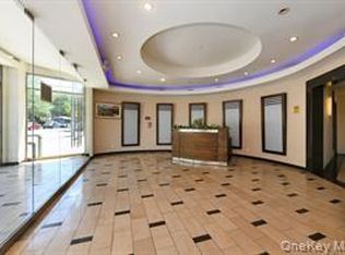 3132 Union St APT 4G, Flushing, NY 11354