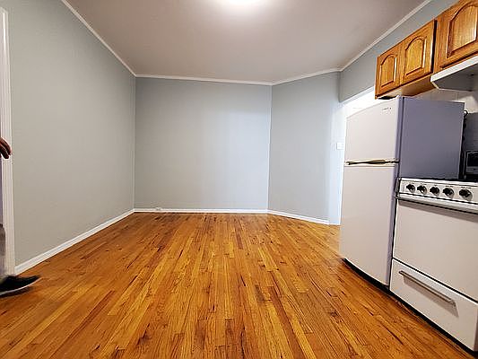 5th image of 31-11 30th St #1F