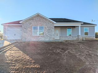 129 Magnolia Dr, Midland City, AL 36350