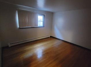 274 Yates Ave APT 2, Calumet City, IL 60409