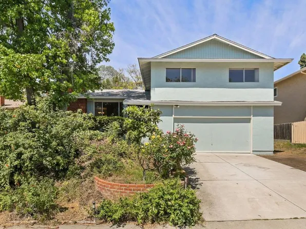 5490 Aztec Dr, La Mesa, CA 91942