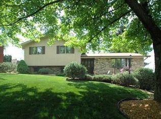 2451 Saunders Station Rd, Monroeville, PA 15146