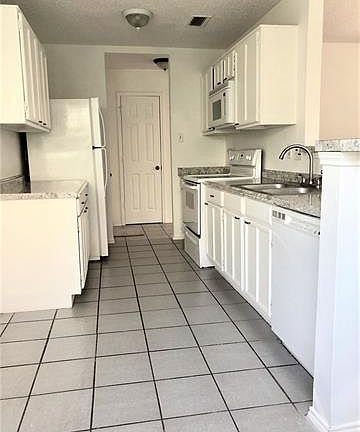 5th image of 2470 McKensie Ln