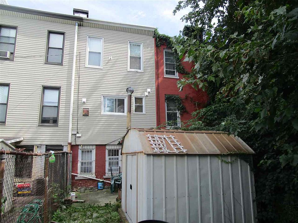 2nd image of 285 Summit Ave #5