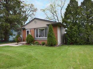 3234 Kenmore Rd, Berkley, MI 48072
