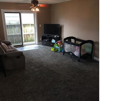 4th image of 744 S Nixon Ave