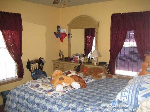 5th image of 3006 HATTON DR