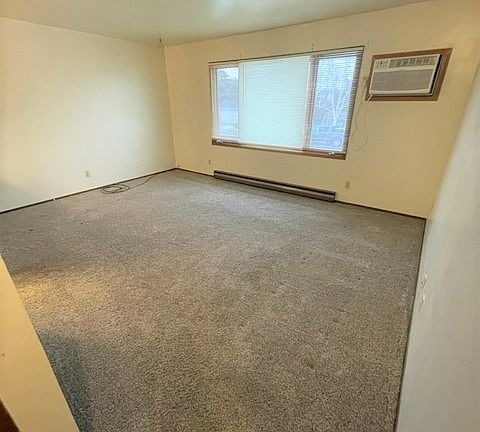 2nd image of 835 Illinois Ave #201