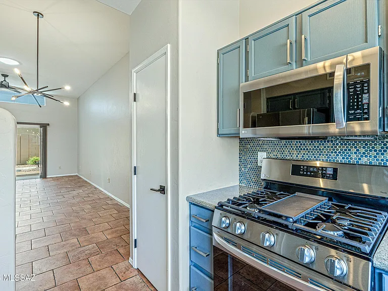 4354 E Samantha Dr — Photo 11