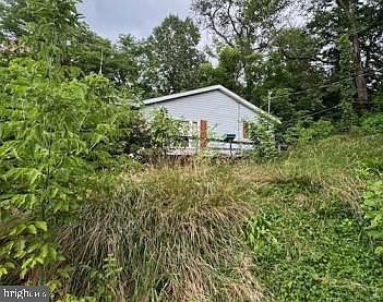 2nd image of 84 Conewago Park Dr