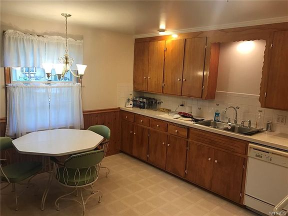 4th image of 6765 Vail Dr