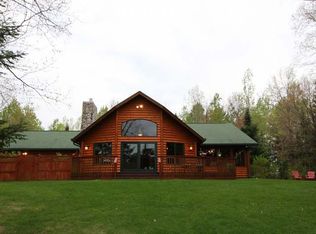 933 Dyer Farm Rd, Eagle River, WI 54521