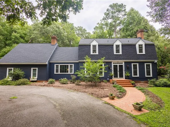 804 Link Rd, Yorktown, VA 23692
