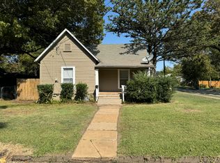 723 E Cherry St, Sherman, TX 75090