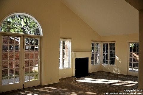 2nd image of 8 VILLA JARDIN #11 PUD