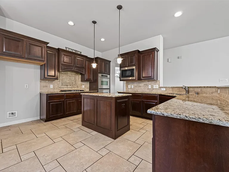 6726 Hathaway Ln — Photo 18