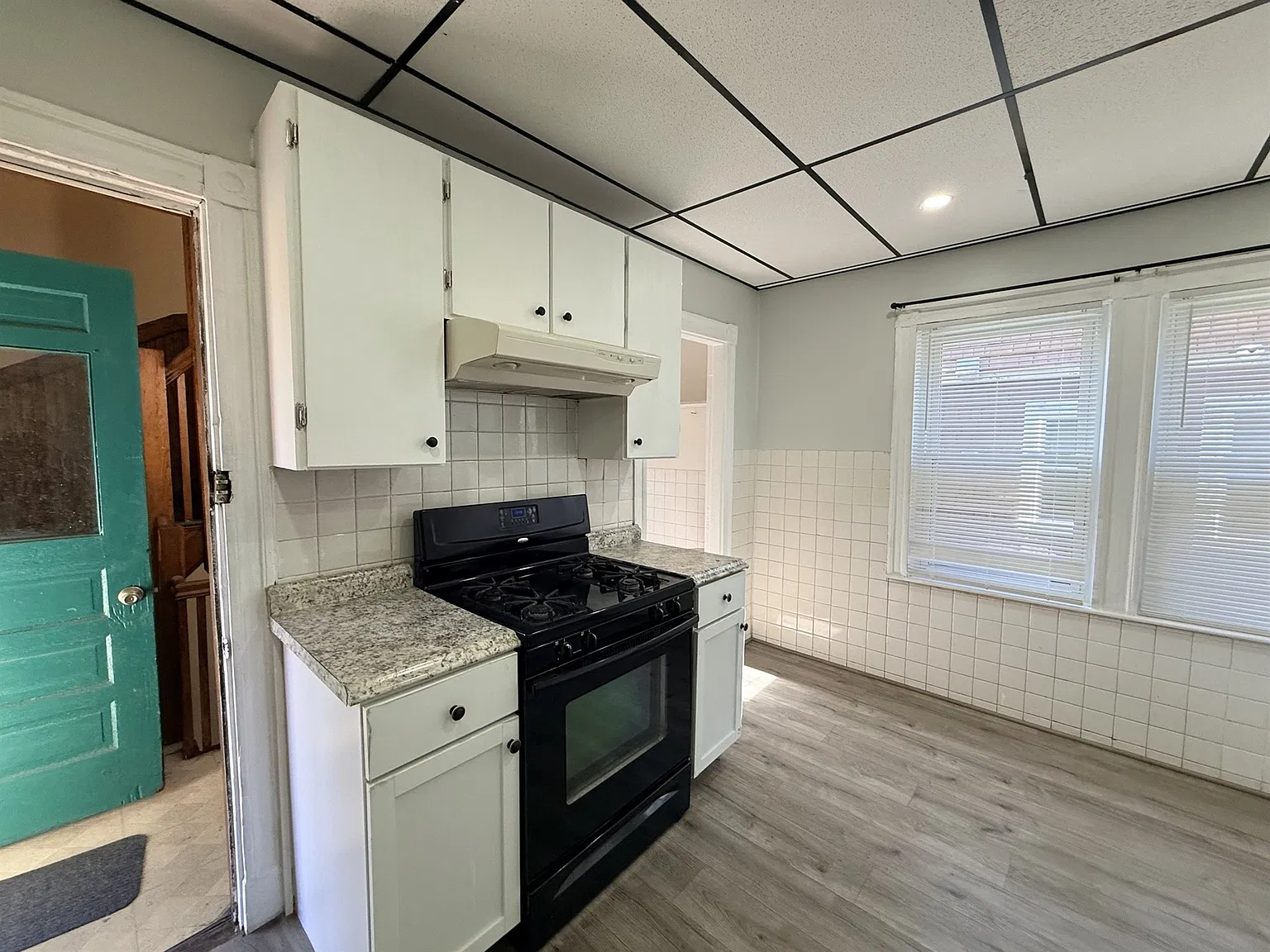 2 bed, $2,700 — Photo 2