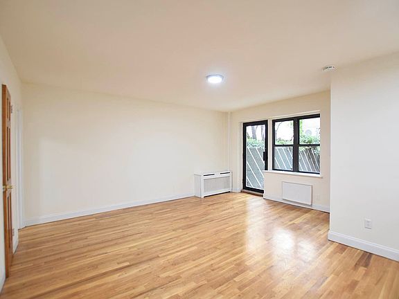 4th image of 284 W End Ave APT B