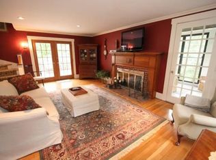 20 Armour Rd, Mahwah, NJ 07430