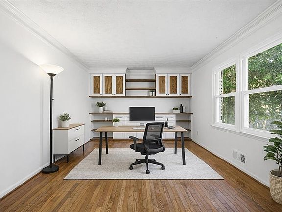 3rd image of 130 Spring Ridge Ct