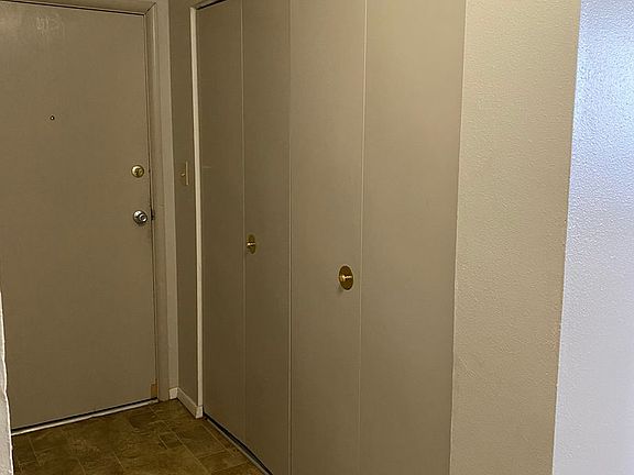 2nd image of 875 26th St #N2