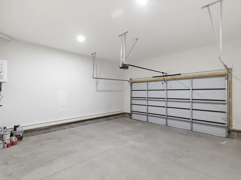 1703A Jeans Ct — Photo 42