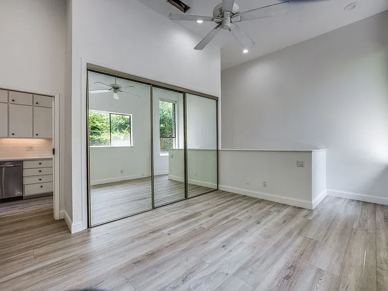 3610 Routh St — Photo 36