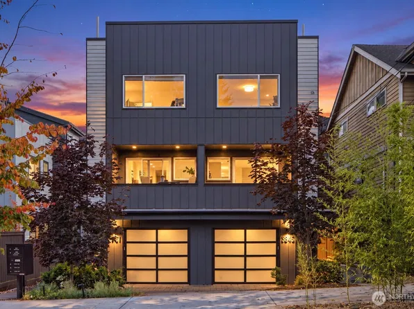 3843 Woodlawn Avenue N, Seattle, WA 98103