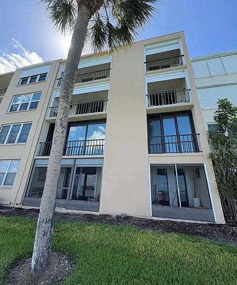 7920 Sun Island Dr S #205 — Photo 2