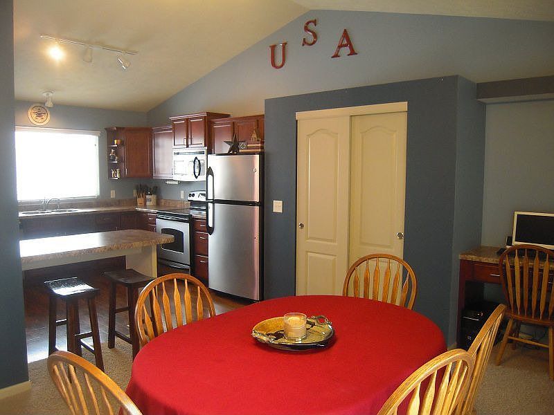2nd image of 20621 Frances St