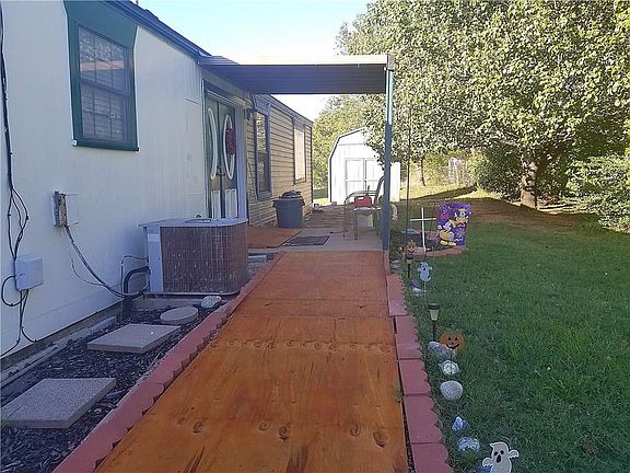 2nd image of 11551 SE 159th St