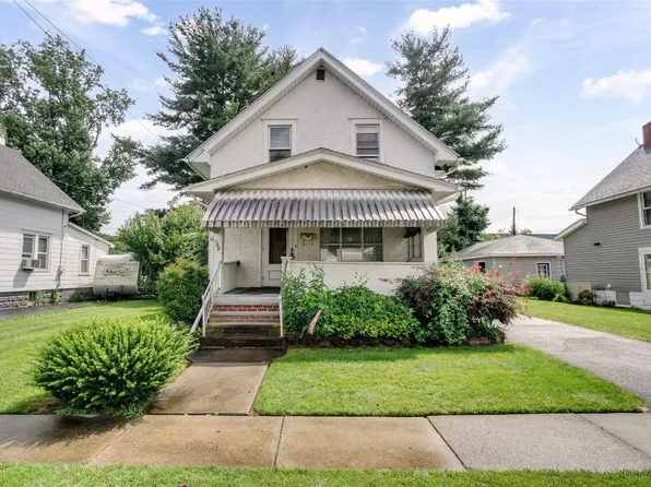 636 Maple St, Endicott, NY 13760