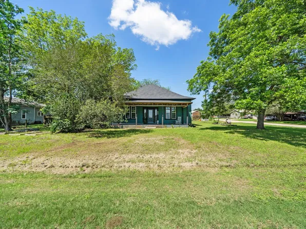 604 Avenue B, Lexington, TX 78947