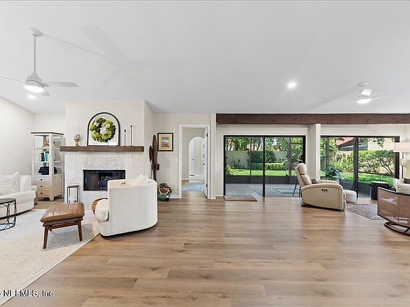 5th image of 4059 CORRIENTES Court S