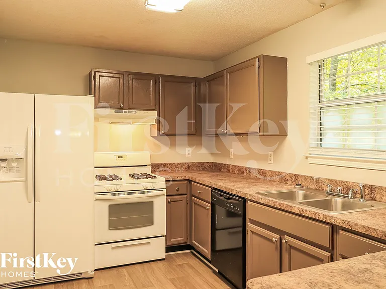 1456 Chaseway Cir — Photo 8