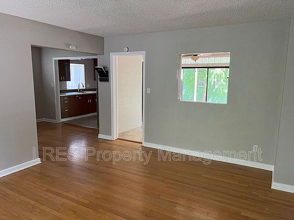 4th image of 625 Bryn Mawr St