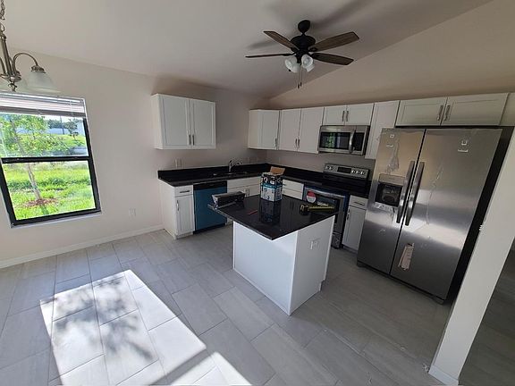 2nd image of 1039 NE 10th Pl