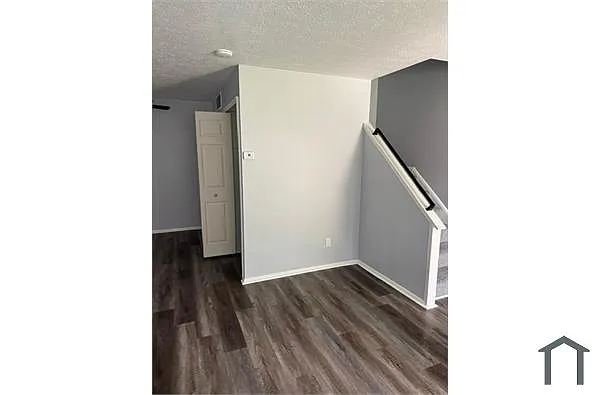 Building Photo - 23673 Banbury Cir