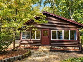10 Cliff Rd, West Milford, NJ 07480