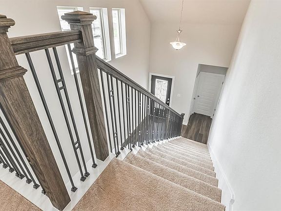 5th image of 15714 Cairnwell Bend Dr
